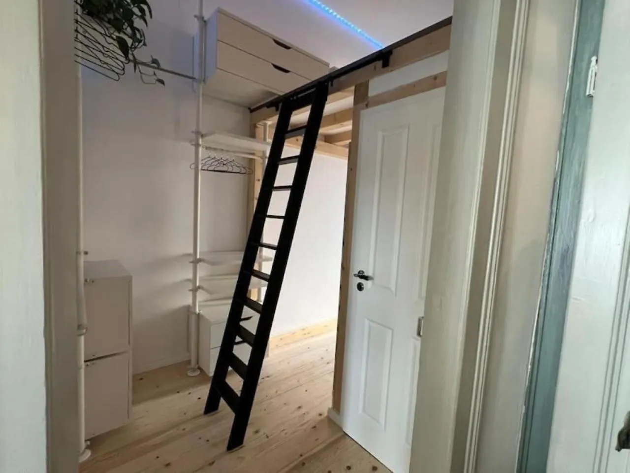 Design Apartment Auf 2 Ebenen - Top Lage & Ausstattung - Fuer Bis Zu 5 Personen 0*, Nuremberg